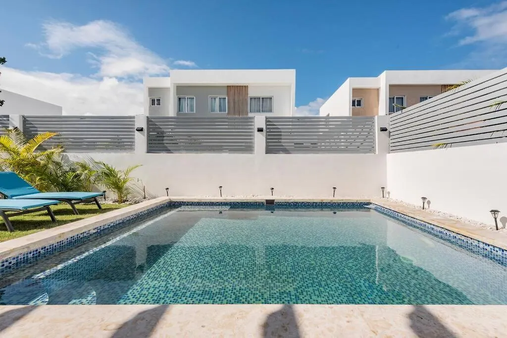 Eco-Friendly Tropical Villa 3Br 2B With Private Pool & Grill 푼타 카나 0*,