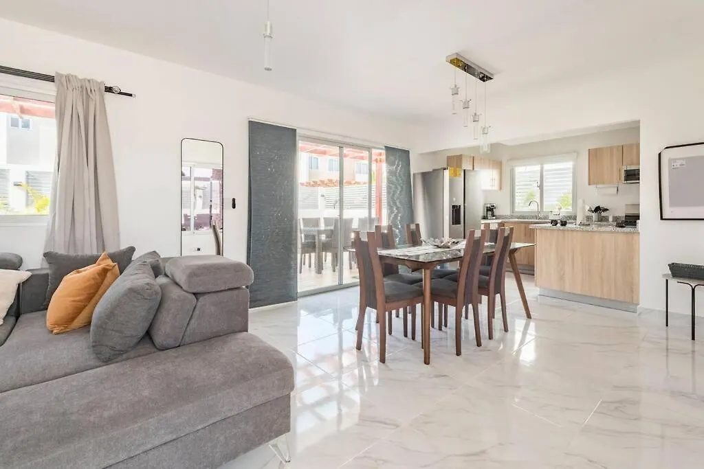 Eco-Friendly Tropical Villa 3Br 2B With Private Pool & Grill 푼타 카나